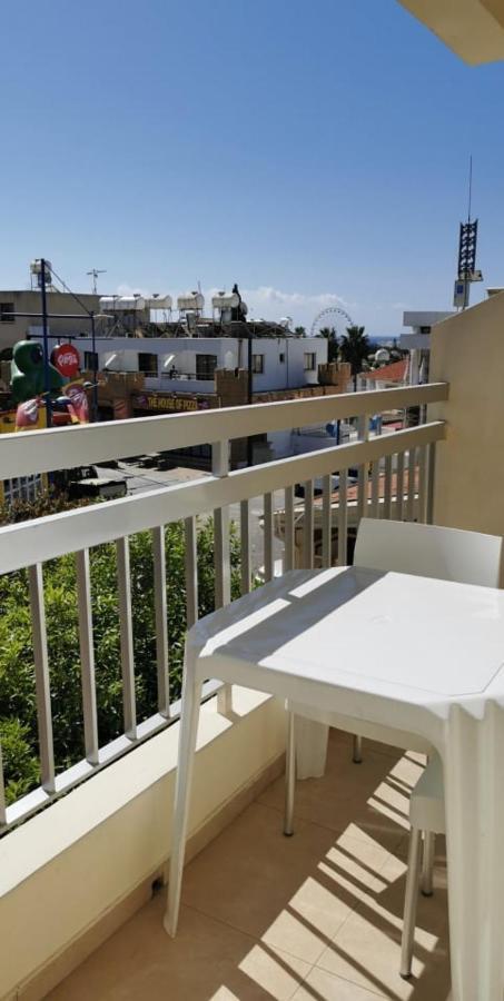 Simos Magic Hotel Apts Ajía Nápa Eksteriør bilde