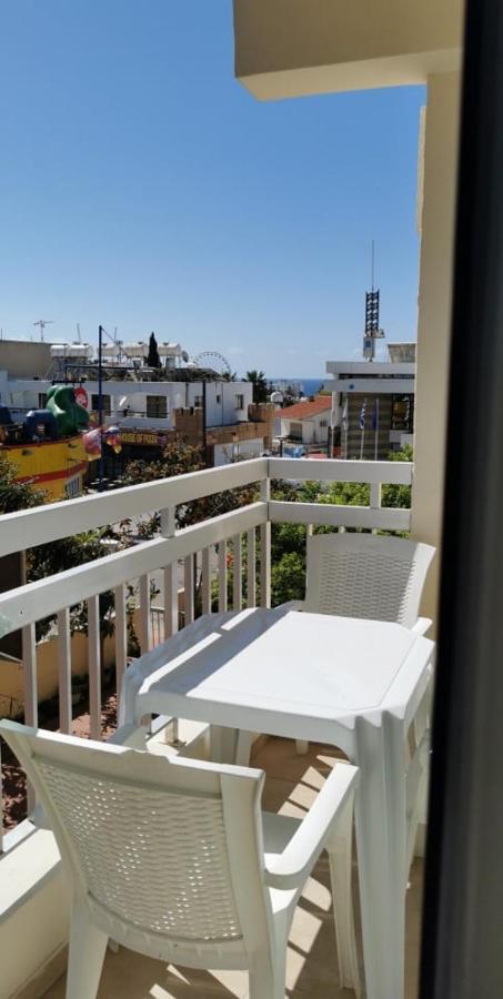Simos Magic Hotel Apts Ajía Nápa Eksteriør bilde