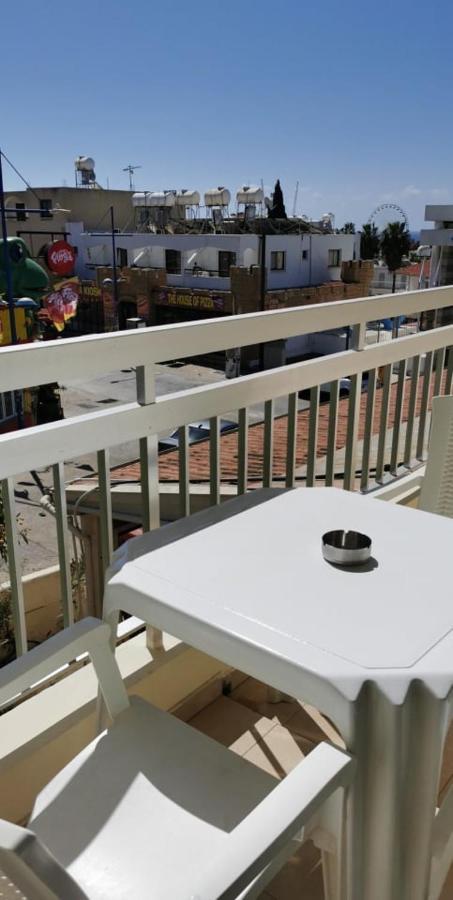 Simos Magic Hotel Apts Ajía Nápa Eksteriør bilde