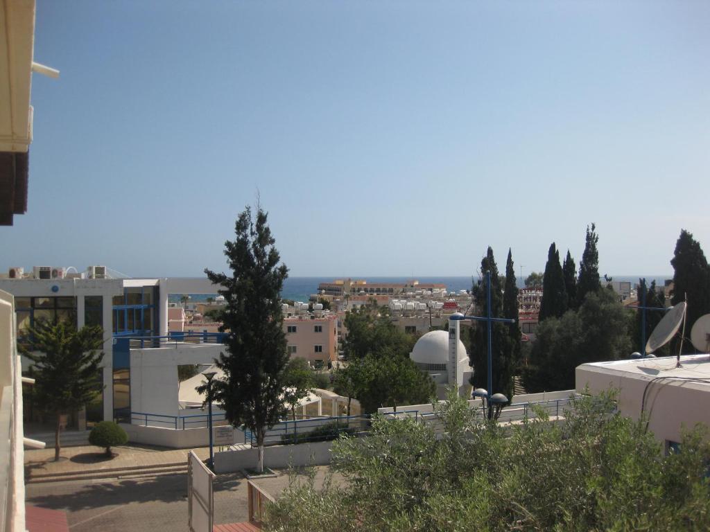 Simos Magic Hotel Apts Ajía Nápa Eksteriør bilde